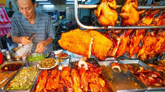 'Video thumbnail for Hong Kong Street Food - CRAZY CANTONESE FOOD Tour in Taipei!! DIM SUM + ROAST MEATS!'