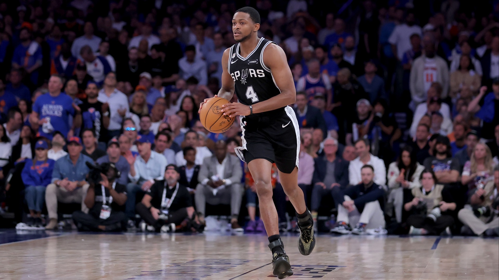 Video thumbnail for De'Aaron Fox's Struggles as Spurs' Number 2 Option