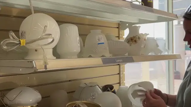 'Video thumbnail for Grab a thrift store lamp shade for this GENIUS holiday idea!'