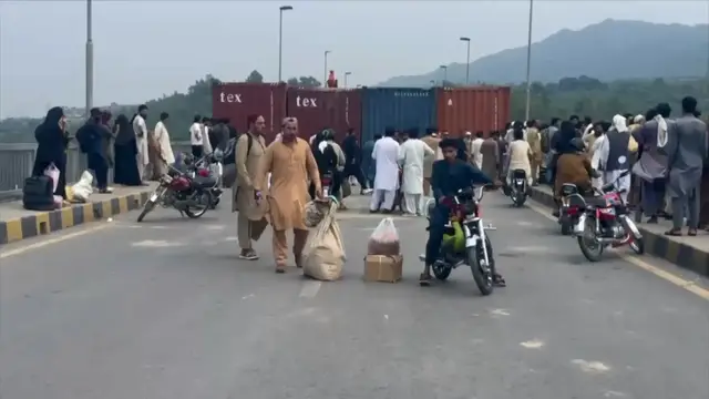 Video thumbnail for Pro-Imran Khan rally delayed amid government closures