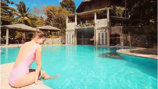 Video thumbnail for DISCOVER TABLAS - Philippines Newest Island Paradise