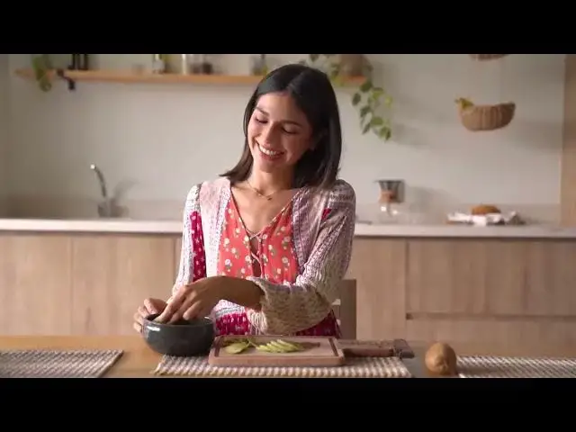 Video thumbnail for Kiwi   Free Footage