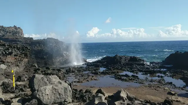 Video thumbnail for Nakalele Blowhole