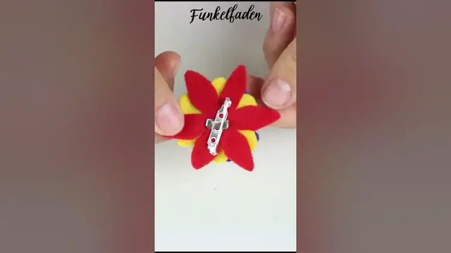 Video thumbnail for FIlzblumen basteln mit dem Cricut Maker Shorts YT #shorts