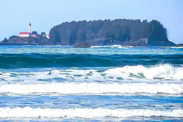 Video thumbnail for Long Beach Lodge in Tofino