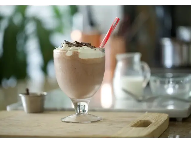 Video thumbnail for Frozen "Hot" Chocolate | Byron Talbott