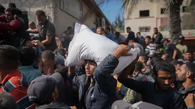 'Video thumbnail for Displacement crisis deepens: UN warns world at breaking point'