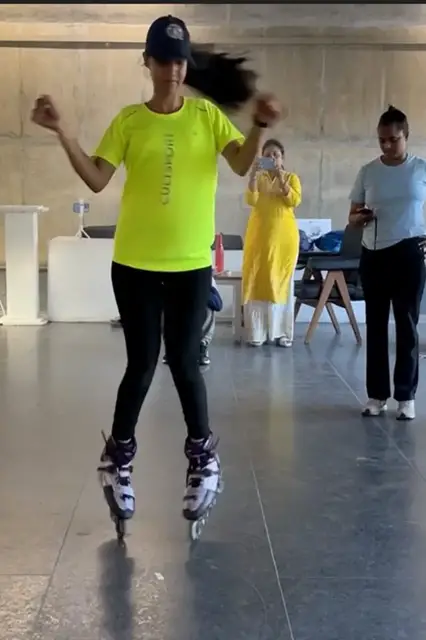 'Video thumbnail for Most one-wheeled 360 degree rotations on inline skates in 30 seconds - 43 by Janvi Jindal'