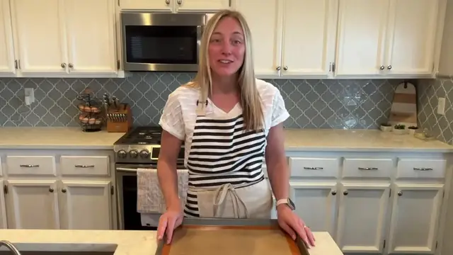 Video thumbnail for 5 QUICK   EASY Sheet Pan Dinners   Healthy   Budget Friendly   Molly Makes it Easy(720P HD)