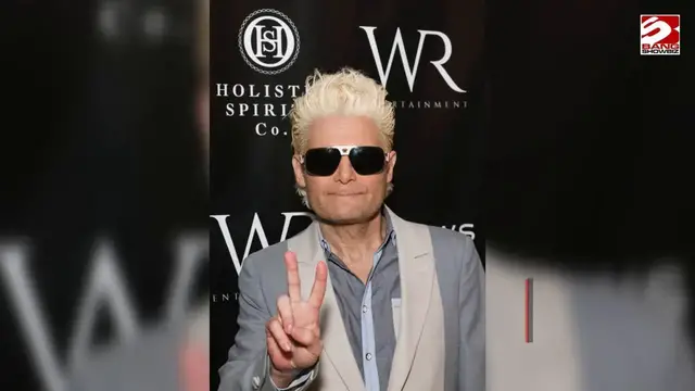 Video thumbnail for Corey Feldman home from hospital