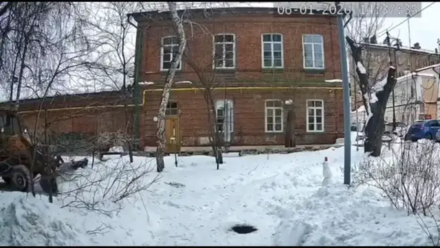 Video thumbnail for Snowplow Driver Moves Snowman to Safety in Orenburg