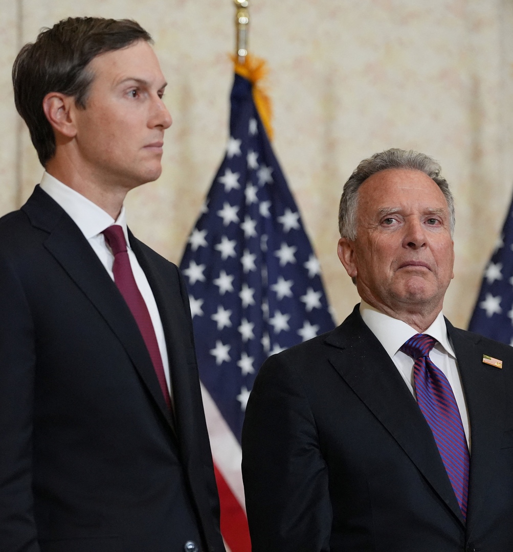 Video thumbnail for US sends envoys to Pakistan as Iranian FM heads for talks