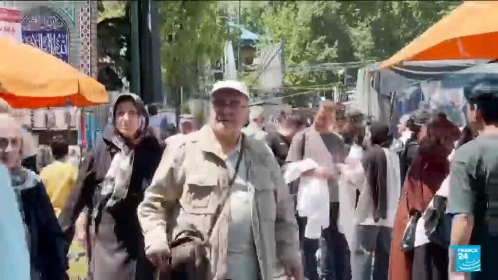 Video thumbnail for Inflation surging past 50% in Iran