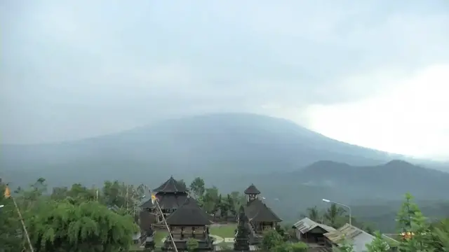 Video thumbnail for Indonesia: Indonesia offers travel discounts to boost holiday mobility.