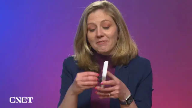 Video thumbnail for Flat PopSockets Might Lure More Men: Hands-On With Low-Pro Grips