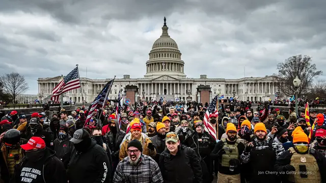 'Video thumbnail for Chicago city council bans Jan 6 rioters from city employment'