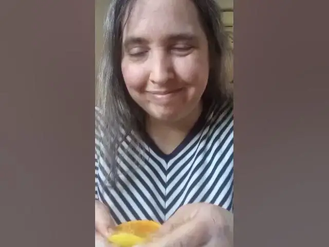 'Video thumbnail for Making myself a healthy fruit salad for breakfast'