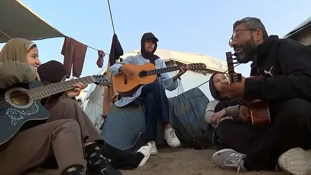 Video thumbnail for Children in Gaza find peace in music lessons