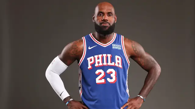 Video thumbnail for LeBron's Knicks Comments Spark Controversy in Philly Rivalry