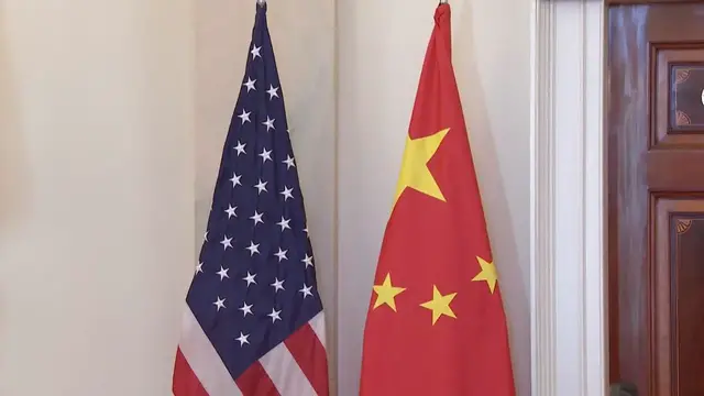 Video thumbnail for US: Chinese President Xi Jinping holds meeting with U.S. President Donald Trump at White House.