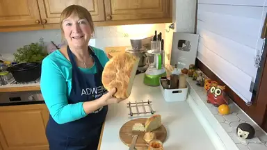 'Video thumbnail for Leckeres Brot selber backen _ ohne kneten und nur mit 1-2g Hefe'