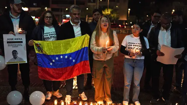 Video thumbnail for Venezuelans in Colombia fear escalation as US pressures Maduro