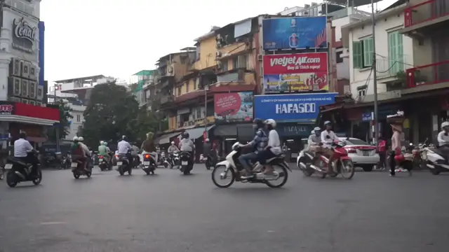 'Video thumbnail for HANOI, VIETNAM | Motorbikes, Markets, Traffic | INSANE'