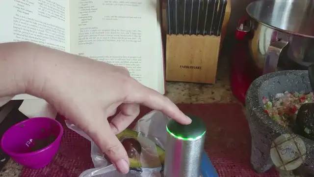 Video thumbnail for Using a vacuum sealer