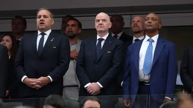 Video thumbnail for UEFA Leaders Challenge Gianni Infantino Ahead of FIFA Election