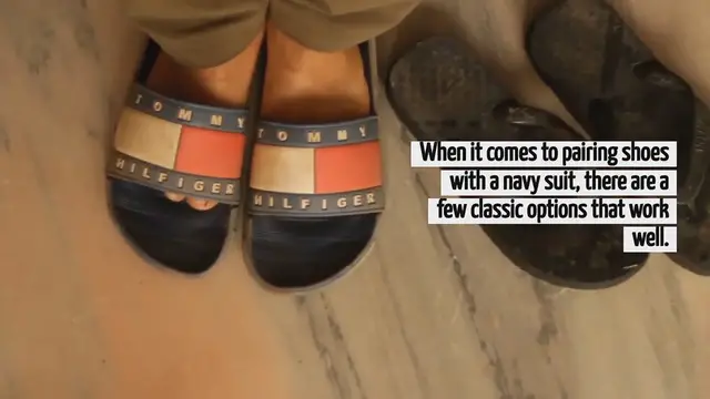 Video thumbnail for What Color Shoes With Navy Suit