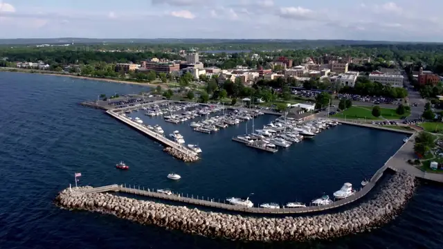 'Video thumbnail for 10 Reasons NOT to move to Michigan.'