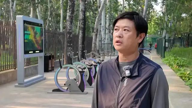 Video thumbnail for China: Beijing expands fitness options with smart sports parks.