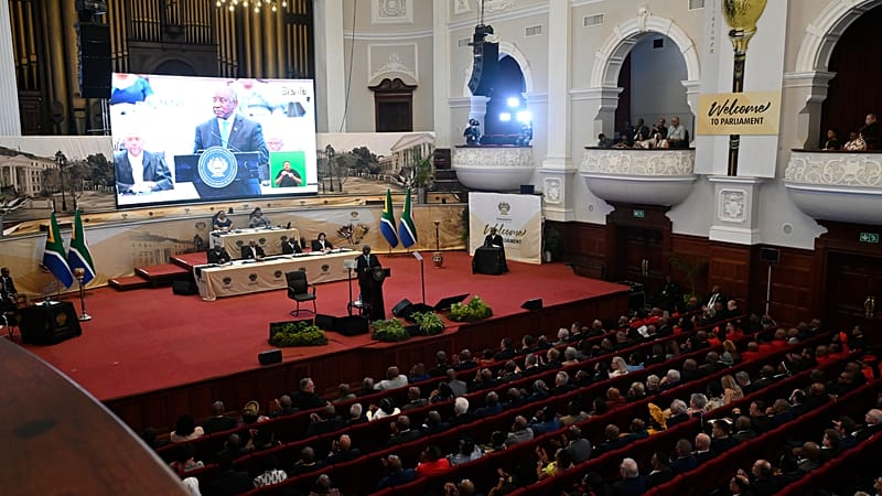 Video thumbnail for South Africa: Ramaphosa announces deployment of army to tackle crime