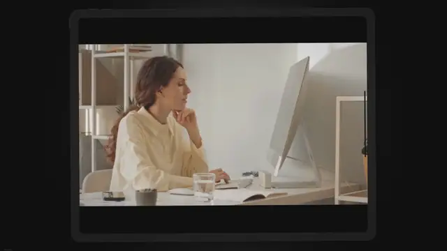 Video thumbnail for How to Screen Record on PowerPoint - Vegaslide