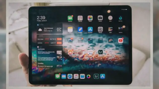 Video thumbnail for iPad vs Wacom vs Huion vs XP-Pen: The Drawing Tablets Killer?