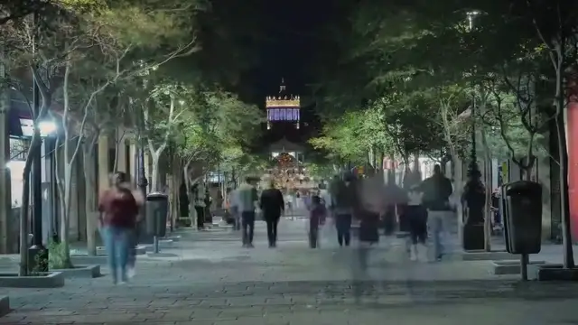 Video thumbnail for People Time Lapse