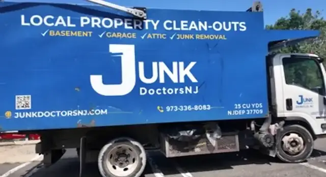Video thumbnail for Video captures truck theft, police chase and crash in Morris County - all seemingly while on TikTok Live