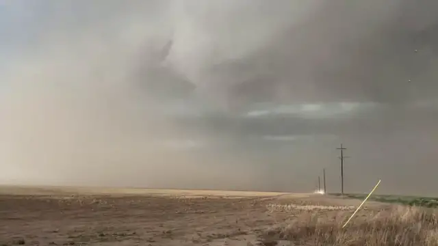 Video thumbnail for US: Severe Weather Brings Striking Gust Front to Oklahoma.