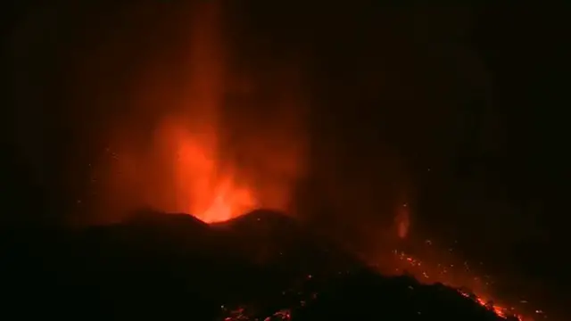 Video thumbnail for Weiterhin starke Eruption auf La Palma - Vulkanausbruch 2021