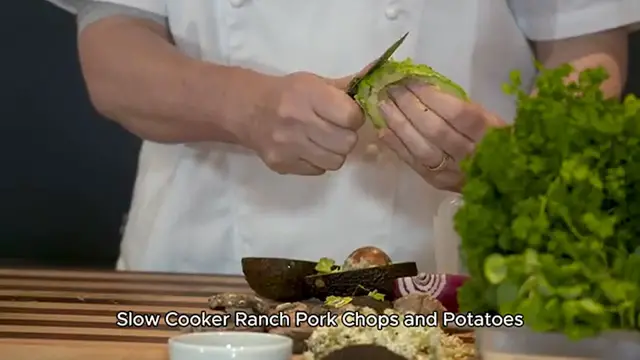 Video thumbnail for Slow Cooker Ranch Pork Chops & Potatoes