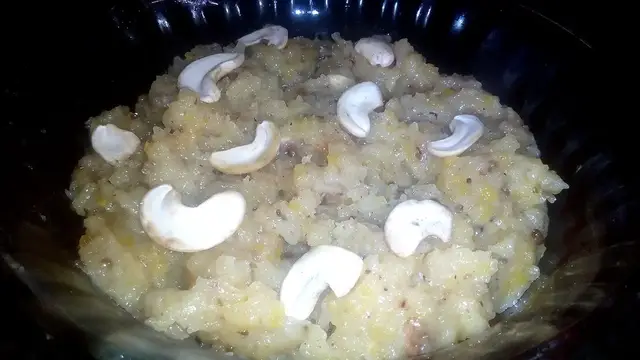 Video thumbnail for मूंग दाल का हलवा रेसिपी | Moong Dal Halwa Recipe in Hindi