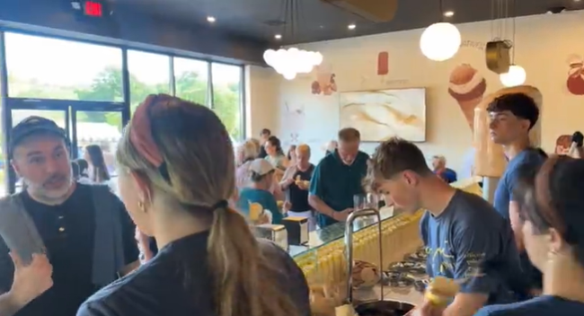 Video thumbnail for Crowds gather for Oggi Gelato's new Trumbull shop grand opening