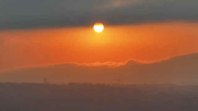 Video thumbnail for Türkiye: Sunrise paints breathtaking views over Istanbul's Bosphorus.