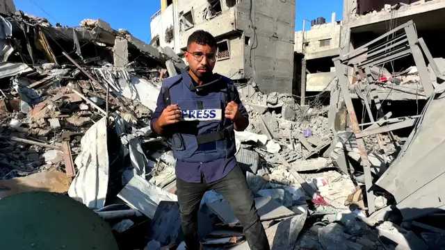 'Video thumbnail for AJ reporter breaks news of Israel killing his family members in Gaza'