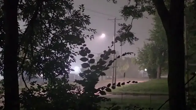 Video thumbnail for US: Canadian Wildfire Smoke Blankets Midwest, Triggers Air Quality Warning 3.