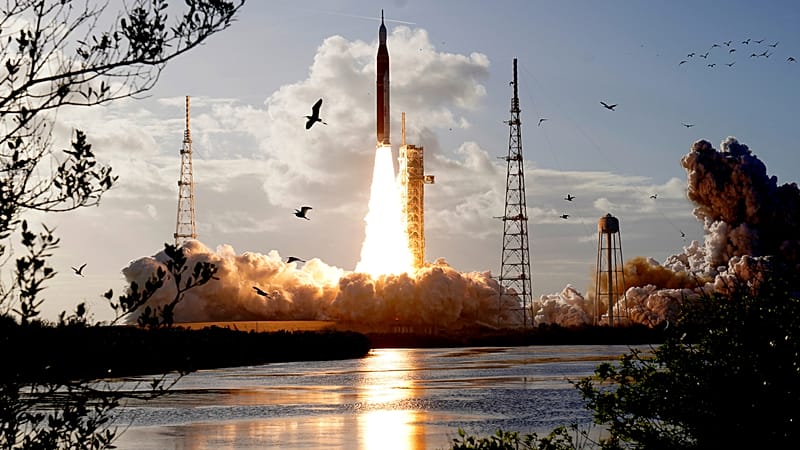 Video thumbnail for Astronauts begin NASA lunar mission after climactic blast-off