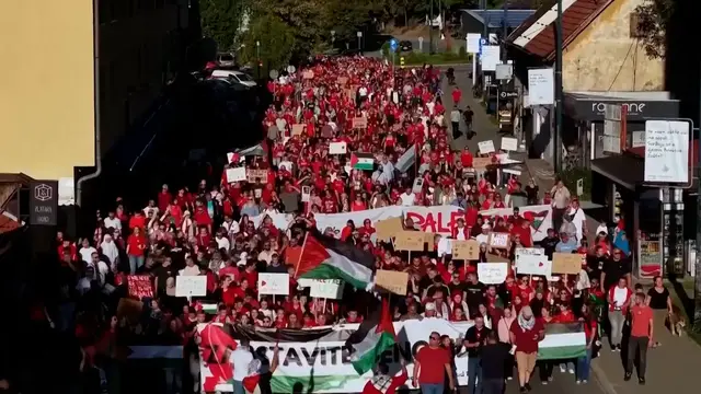 'Video thumbnail for Bosnia genocide survivors protest in solidarity with Palestinians in Gaza'