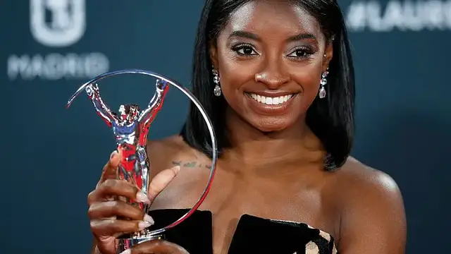 Video thumbnail for Laureus World Sports Awards ceremony honours greatest athletes in the world