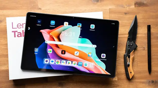 Video thumbnail for Ausgepackt: Lenovo Tab P11 Gen 2 mit Precision Pen 2 Stift