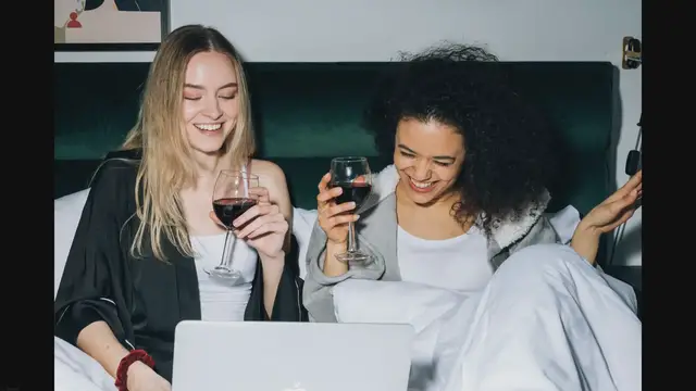 Video thumbnail for 10 Easy April Fools Jokes: Pranks for Teenagers